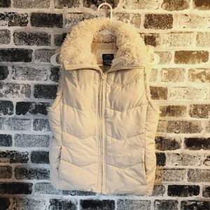Baileys point Women's Puffy Faux Fur Vest Size Small